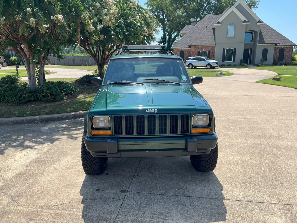 2000 Jeep XJ Cherokee - Image 4 of 31