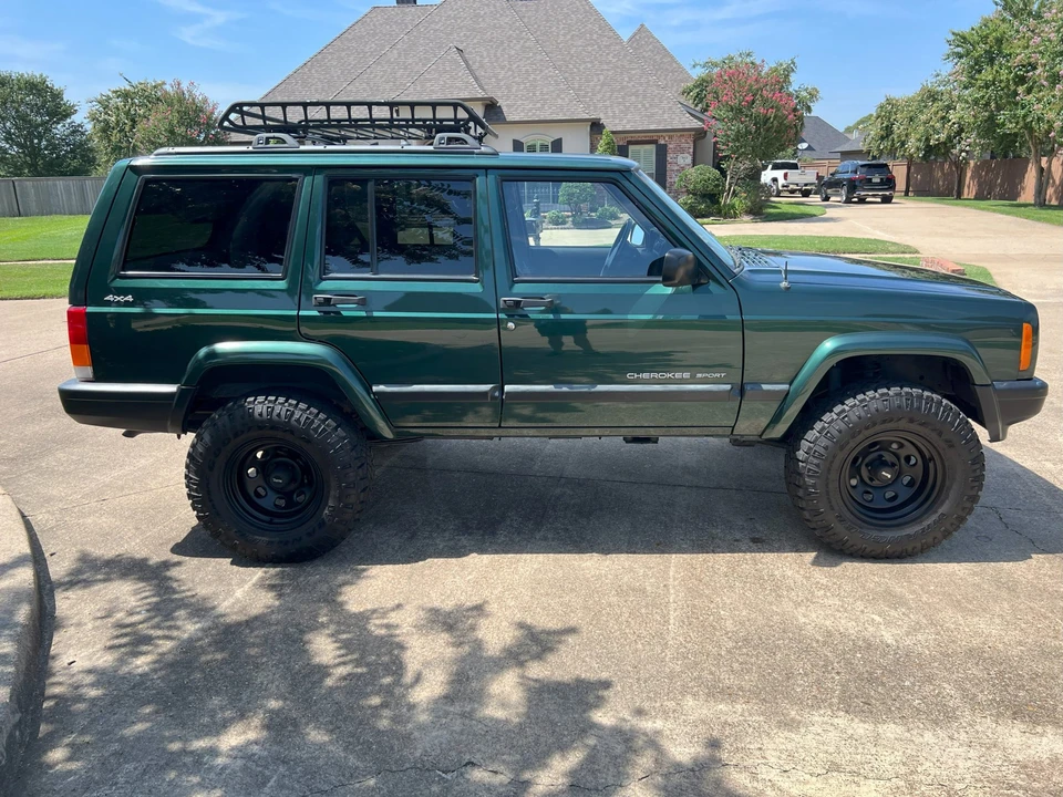 2000 Jeep XJ Cherokee - Image 17 of 31