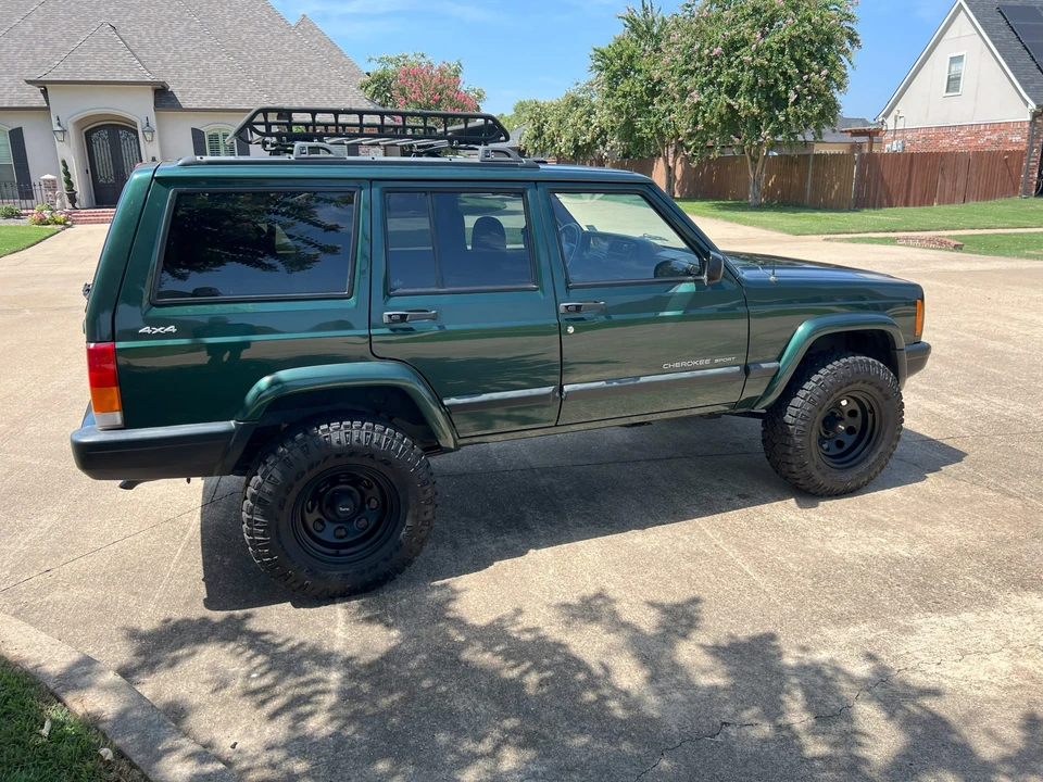 2000 Jeep XJ Cherokee - Image 16 of 31