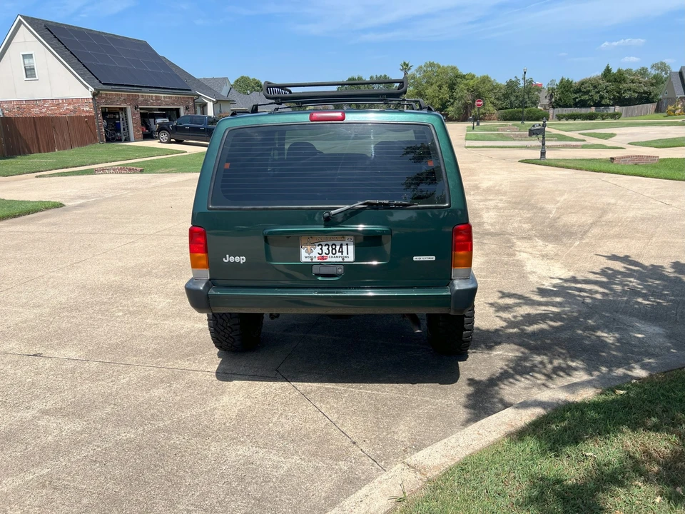 2000 Jeep XJ Cherokee - Image 13 of 31