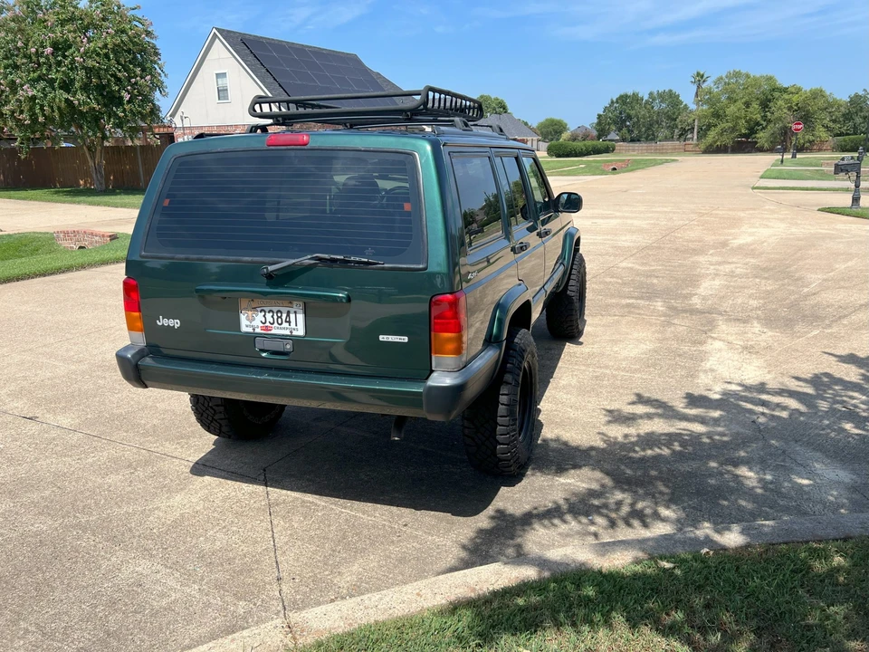 2000 Jeep XJ Cherokee - Image 14 of 31