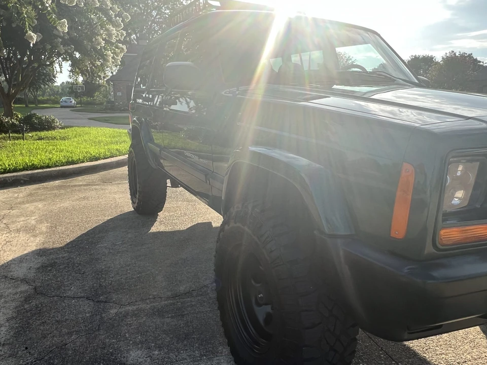 2000 Jeep XJ Cherokee - Image 22 of 31
