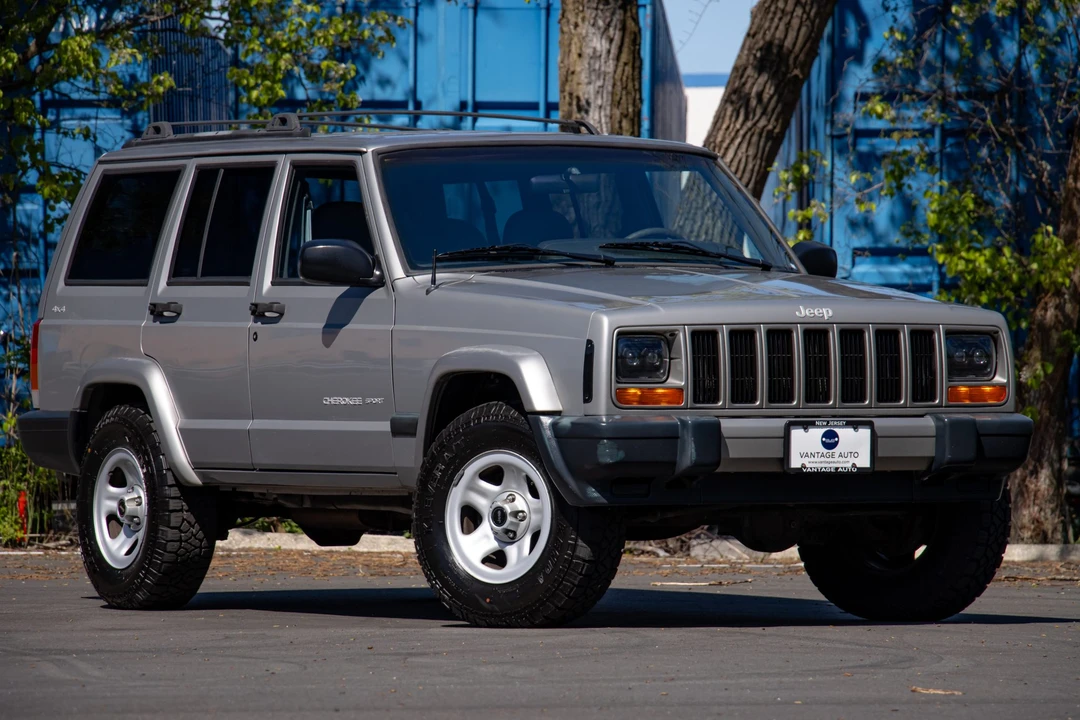 2000 Jeep XJ Cherokee - Image 18 of 31