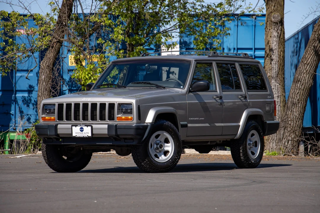 2000 Jeep XJ Cherokee - Image 3 of 31