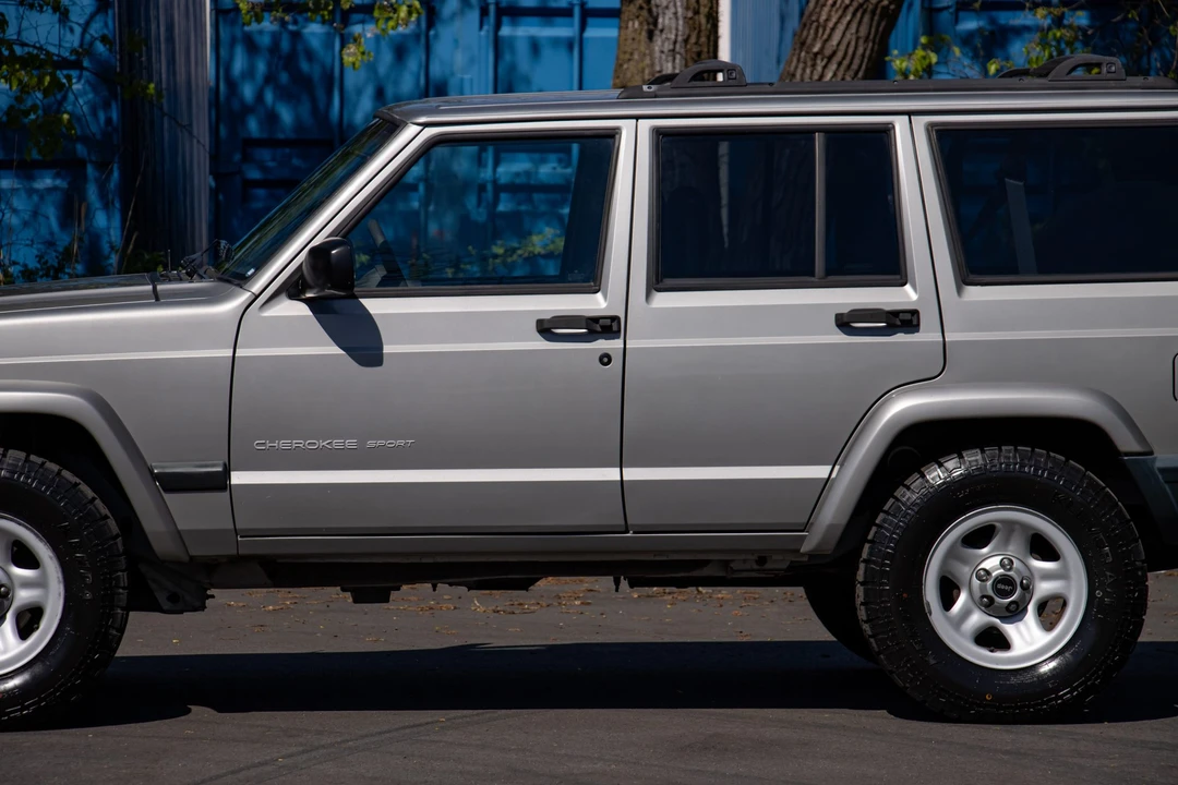 2000 Jeep XJ Cherokee - Image 26 of 31