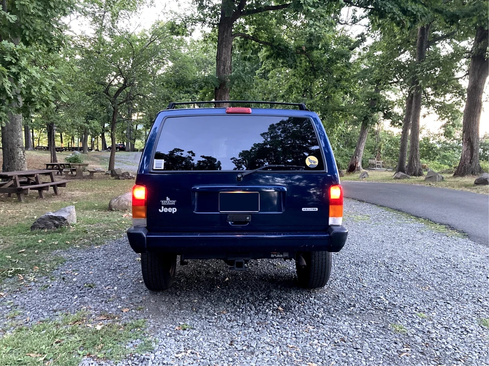 2000 Jeep XJ Cherokee - Image 22 of 31