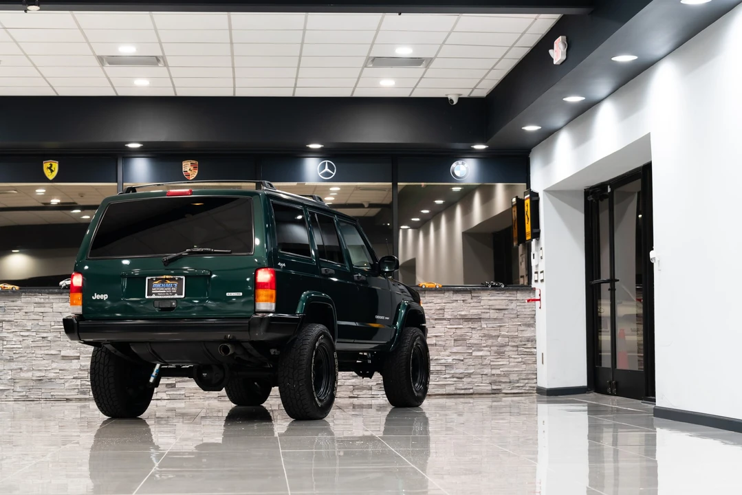 2000 Jeep XJ Cherokee - Image 28 of 31