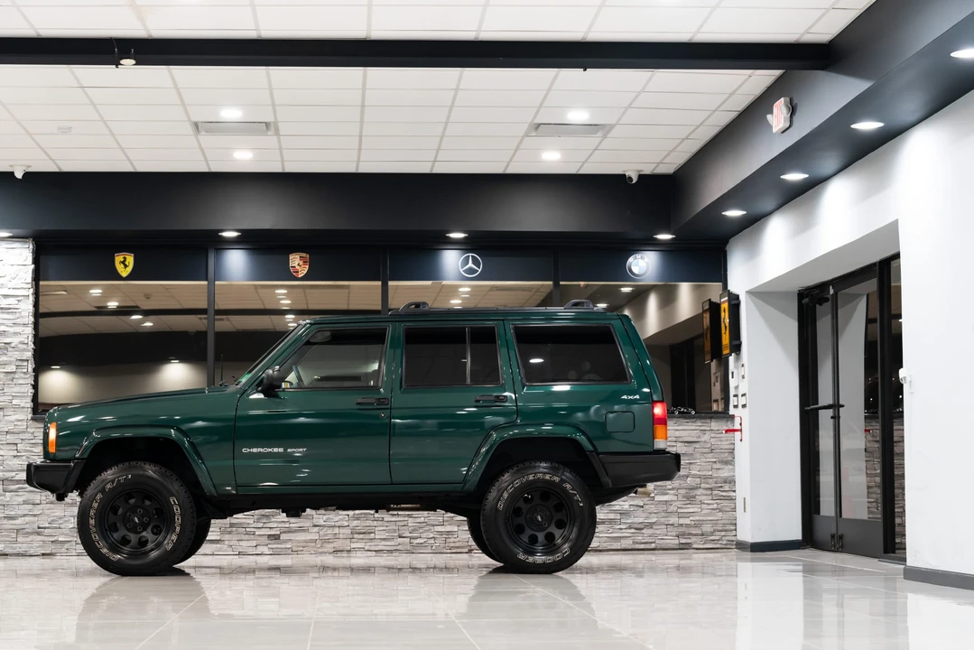 2000 Jeep XJ Cherokee - Image 10 of 31
