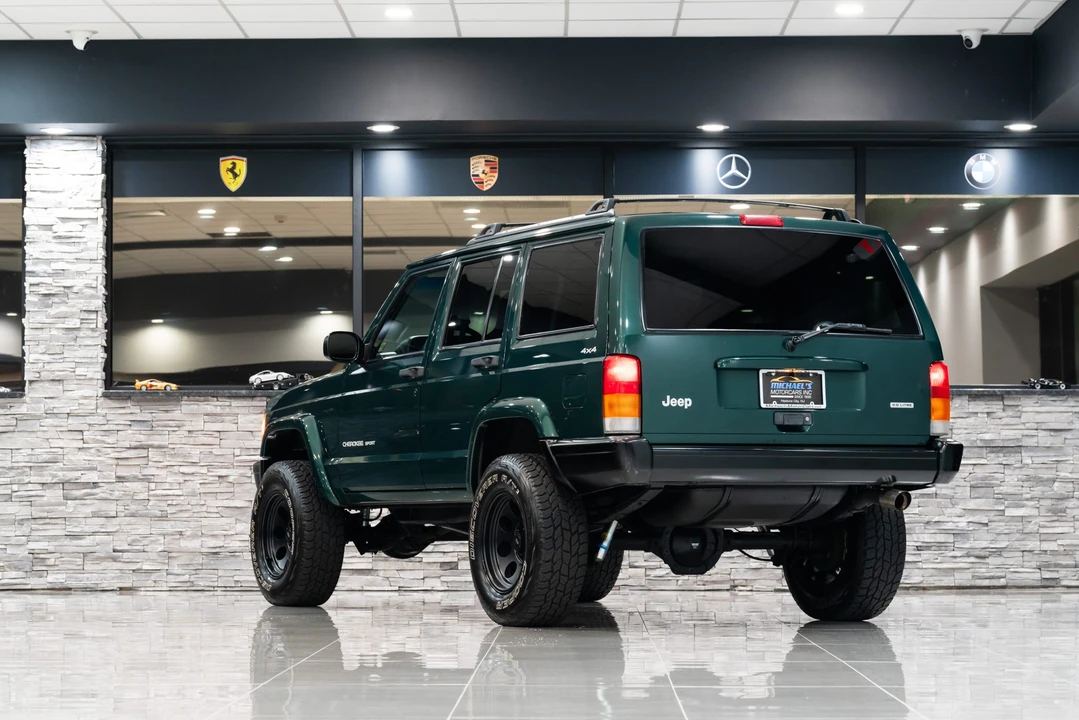2000 Jeep XJ Cherokee - Image 14 of 31