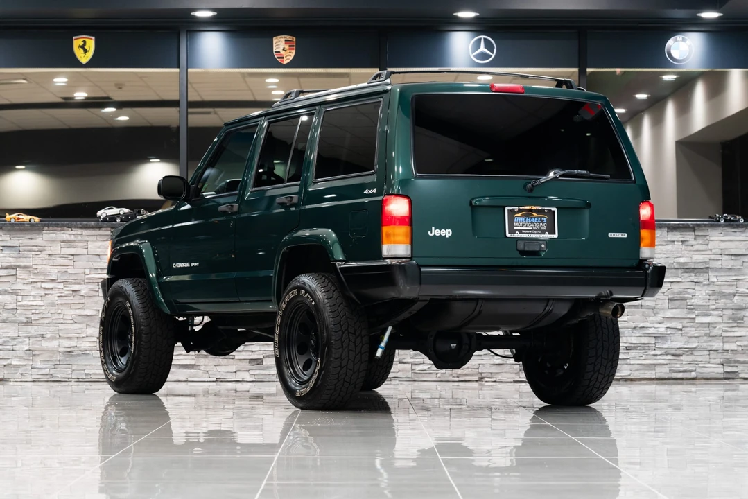 2000 Jeep XJ Cherokee - Image 13 of 31