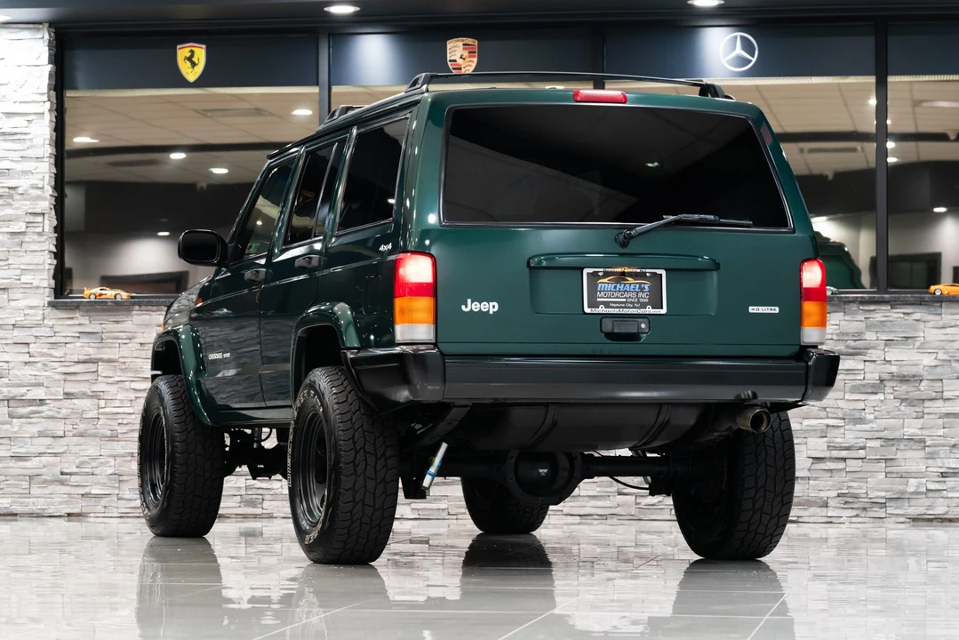 2000 Jeep XJ Cherokee - Image 17 of 31