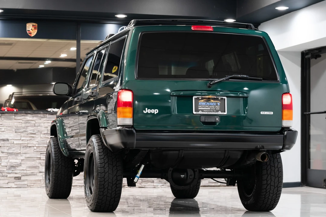 2000 Jeep XJ Cherokee - Image 16 of 31