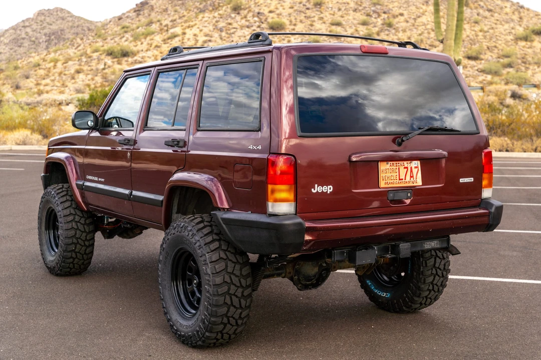 2000 Jeep XJ Cherokee - Image 4 of 31