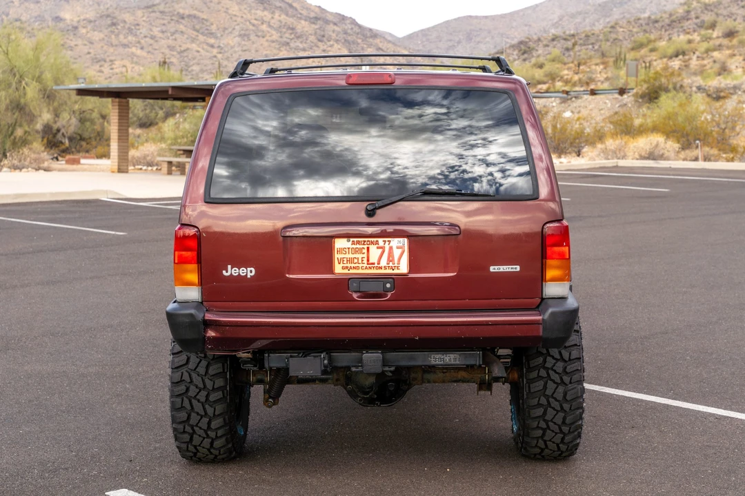 2000 Jeep XJ Cherokee - Image 5 of 31