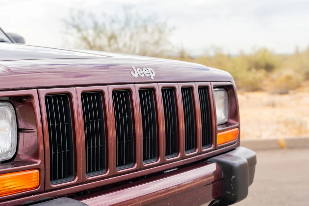 2000 Jeep XJ Cherokee - Image 15 of 31