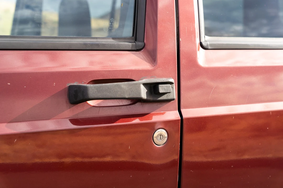 2000 Jeep XJ Cherokee - Image 25 of 31
