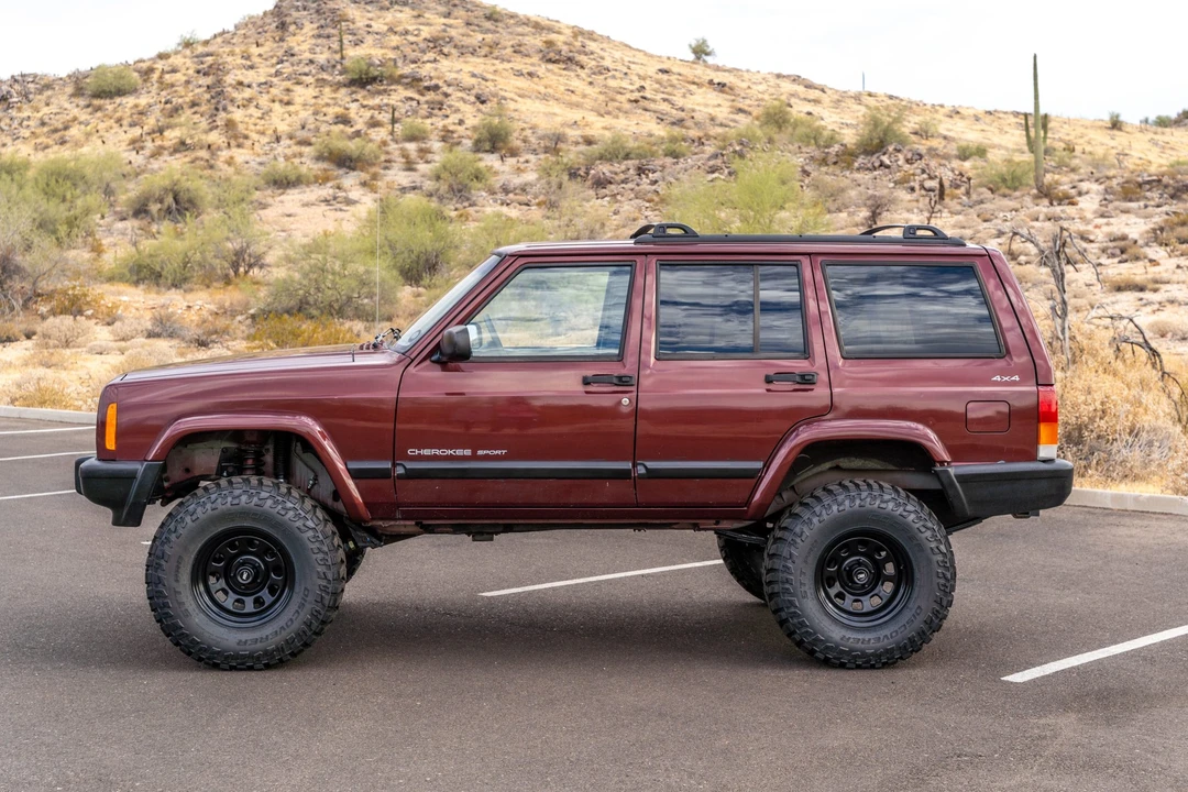 2000 Jeep XJ Cherokee - Image 3 of 31