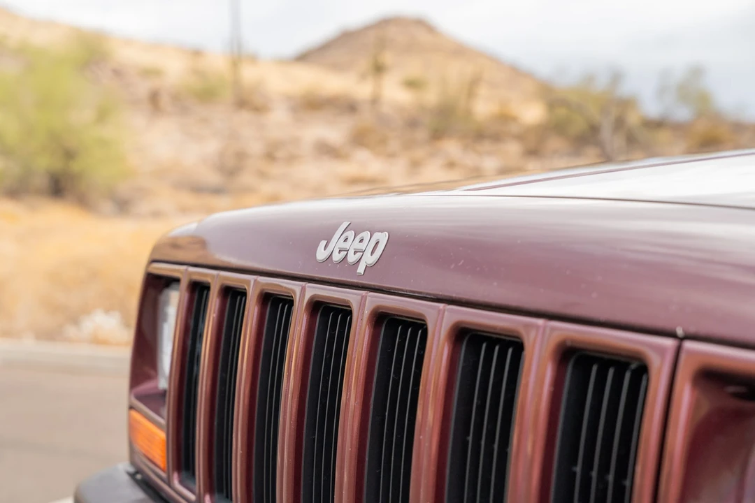 2000 Jeep XJ Cherokee - Image 16 of 31