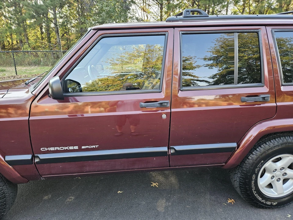 2000 Jeep XJ Cherokee - Image 19 of 31