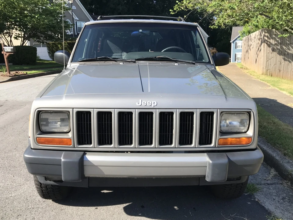2000 Jeep XJ Cherokee - Image 9 of 31