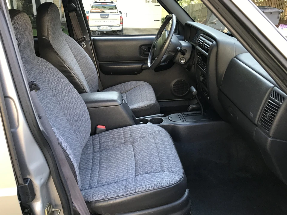 2000 Jeep XJ Cherokee - Image 31 of 31