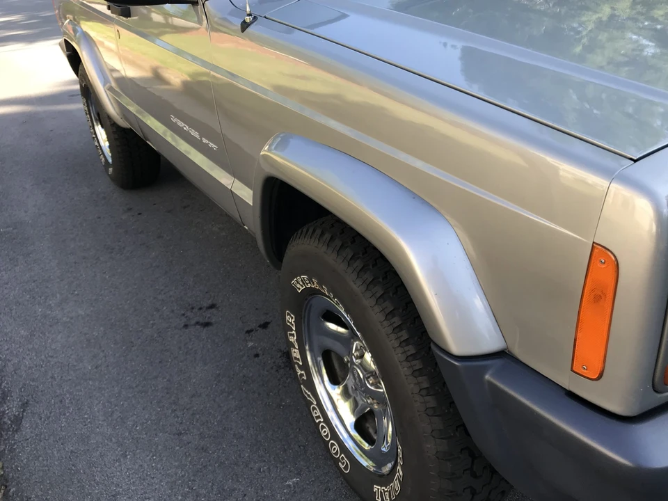2000 Jeep XJ Cherokee - Image 20 of 31