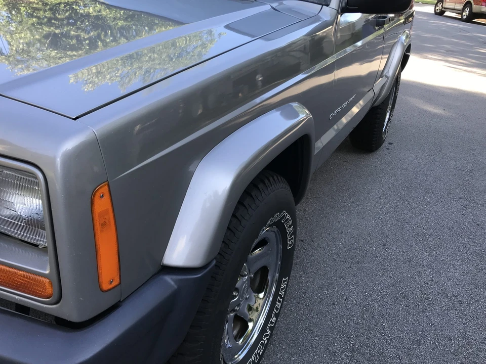 2000 Jeep XJ Cherokee - Image 12 of 31