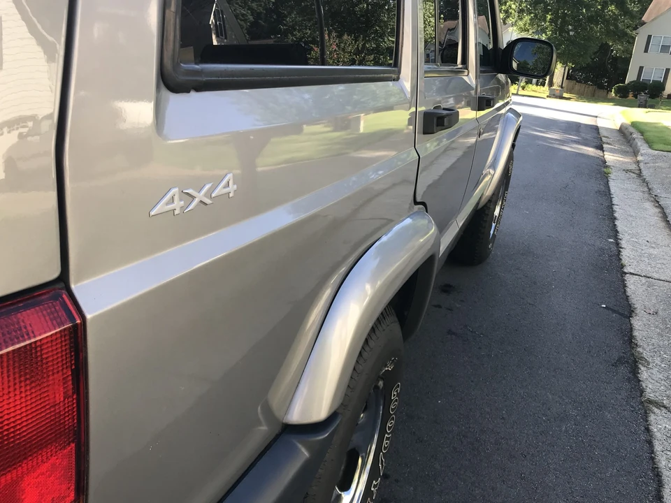 2000 Jeep XJ Cherokee - Image 17 of 31