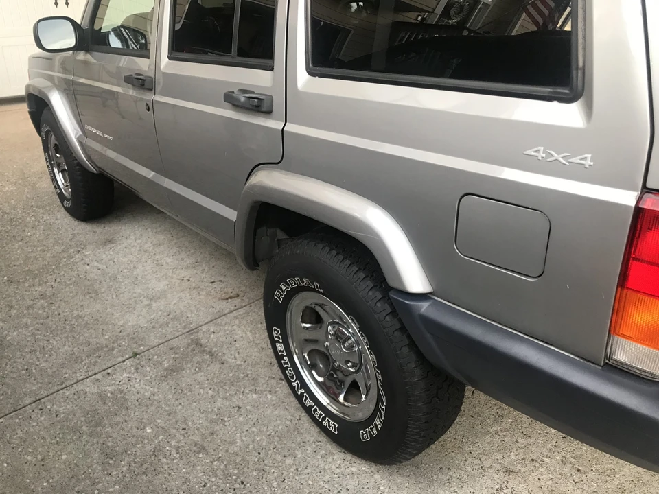 2000 Jeep XJ Cherokee - Image 16 of 31