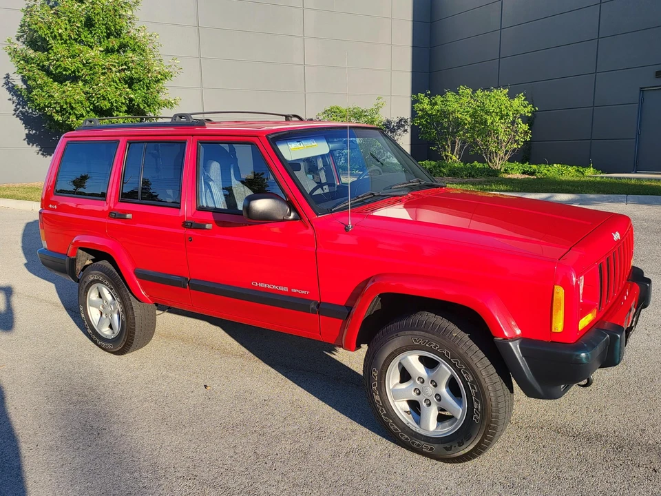 2000 Jeep XJ Cherokee - Image 7 of 31