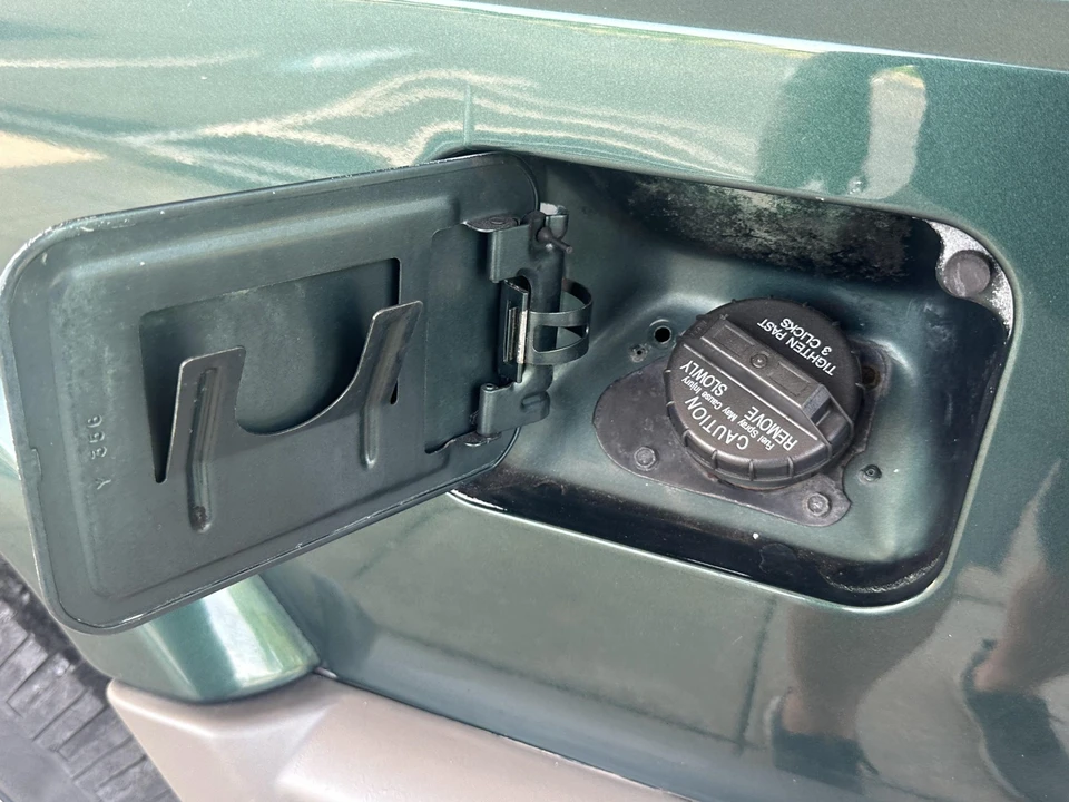2000 Jeep XJ Cherokee - Image 29 of 31