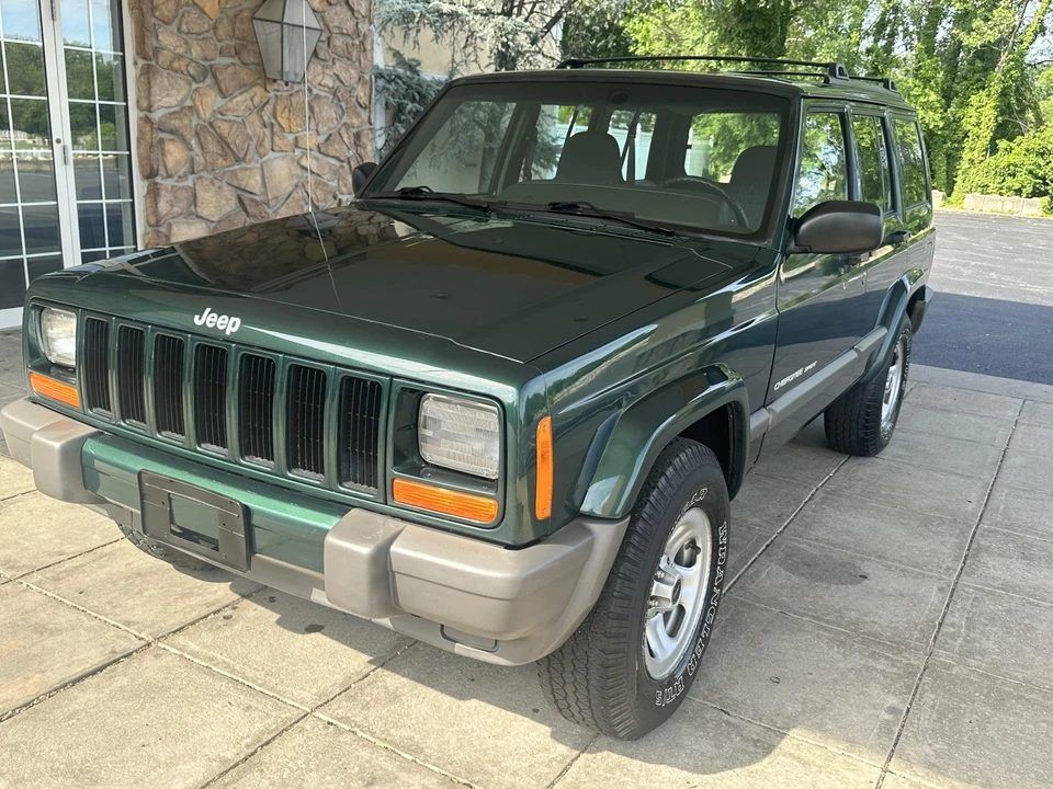 2000 Jeep XJ Cherokee - Image 10 of 31