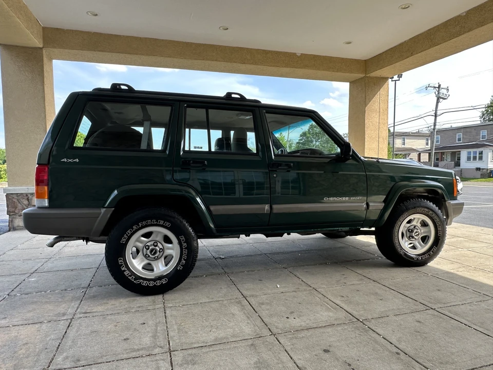 2000 Jeep XJ Cherokee - Image 7 of 31