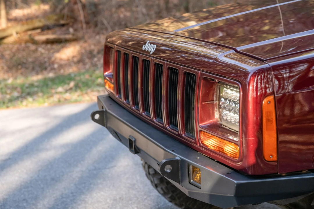 2000 Jeep XJ Cherokee - Image 19 of 31
