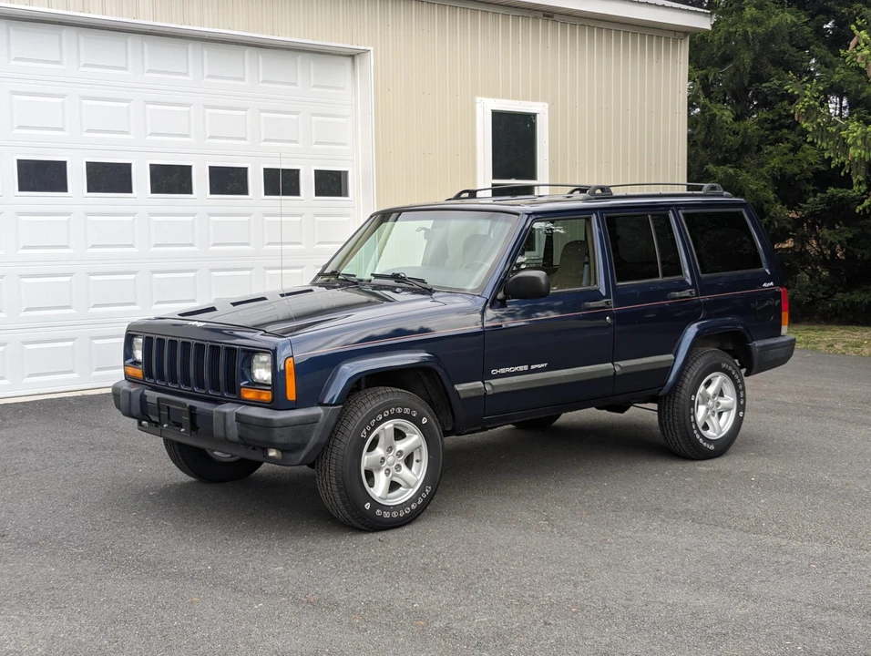 2000 Jeep XJ Cherokee - Image 13 of 31