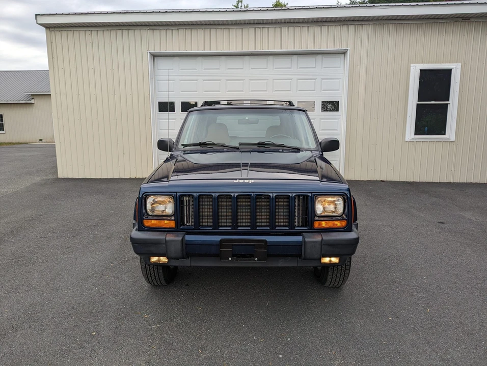 2000 Jeep XJ Cherokee - Image 9 of 31