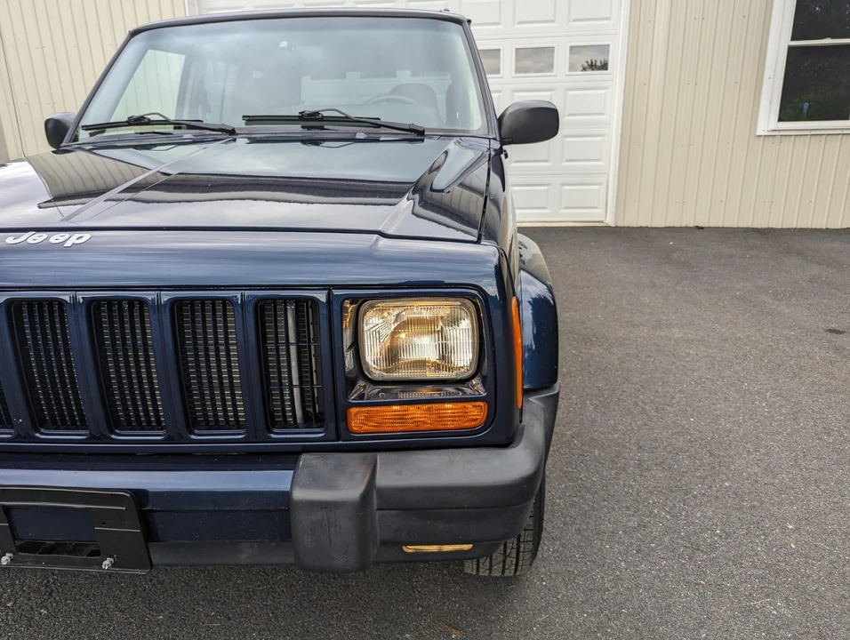 2000 Jeep XJ Cherokee - Image 27 of 31