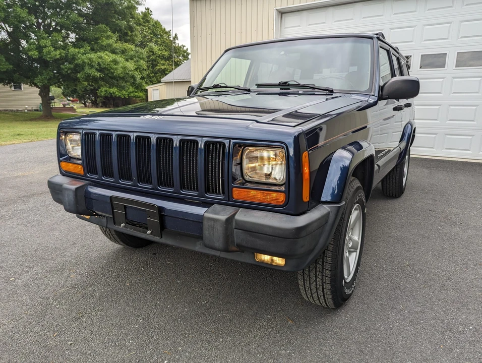 2000 Jeep XJ Cherokee - Image 11 of 31
