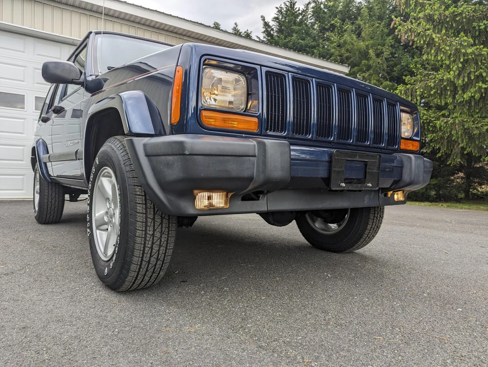 2000 Jeep XJ Cherokee - Image 7 of 31
