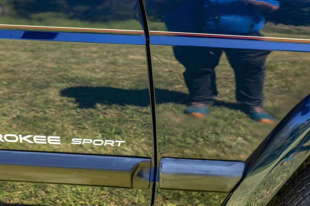2000 Jeep XJ Cherokee - Image 31 of 31