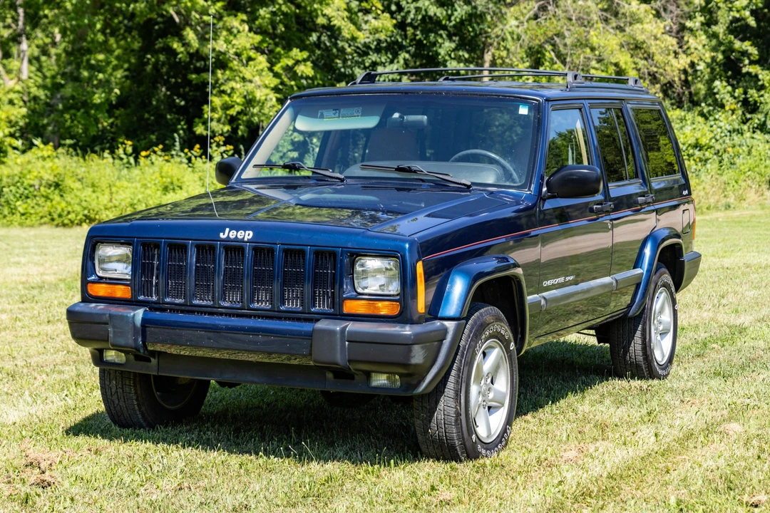 2000 Jeep XJ Cherokee - Image 3 of 31