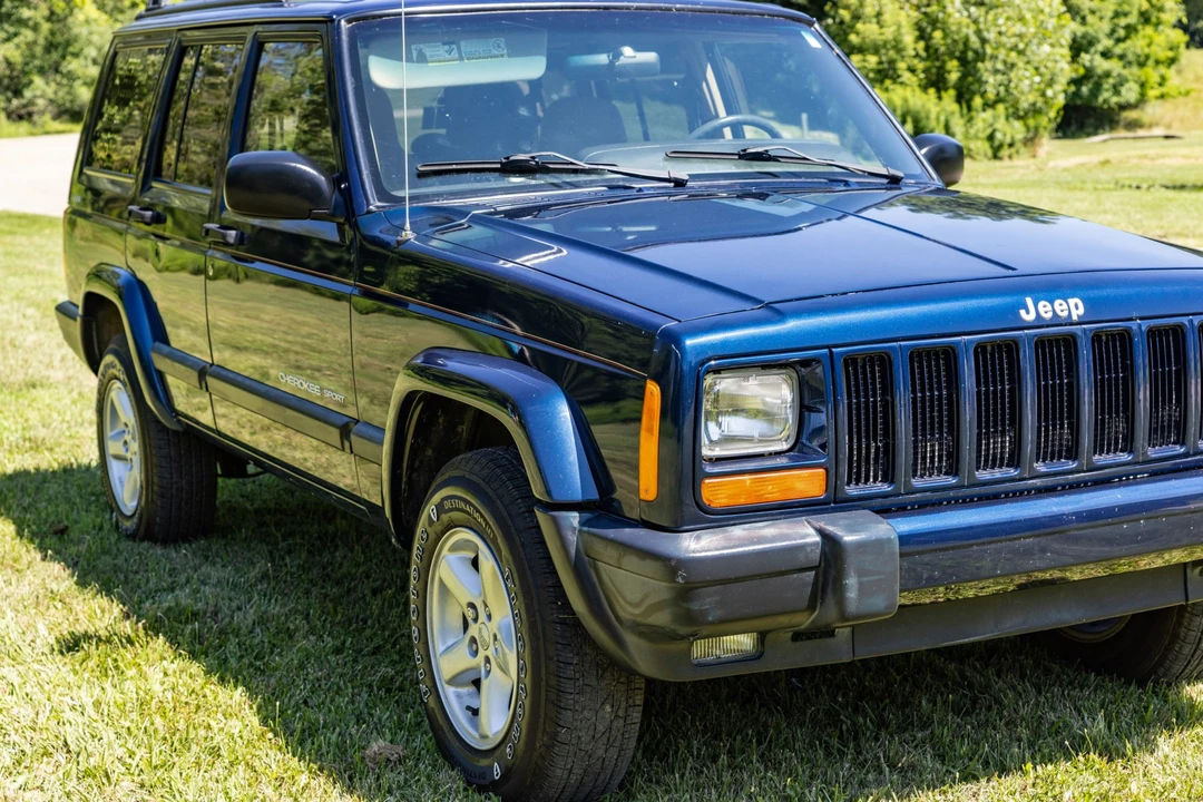 2000 Jeep XJ Cherokee - Image 6 of 31