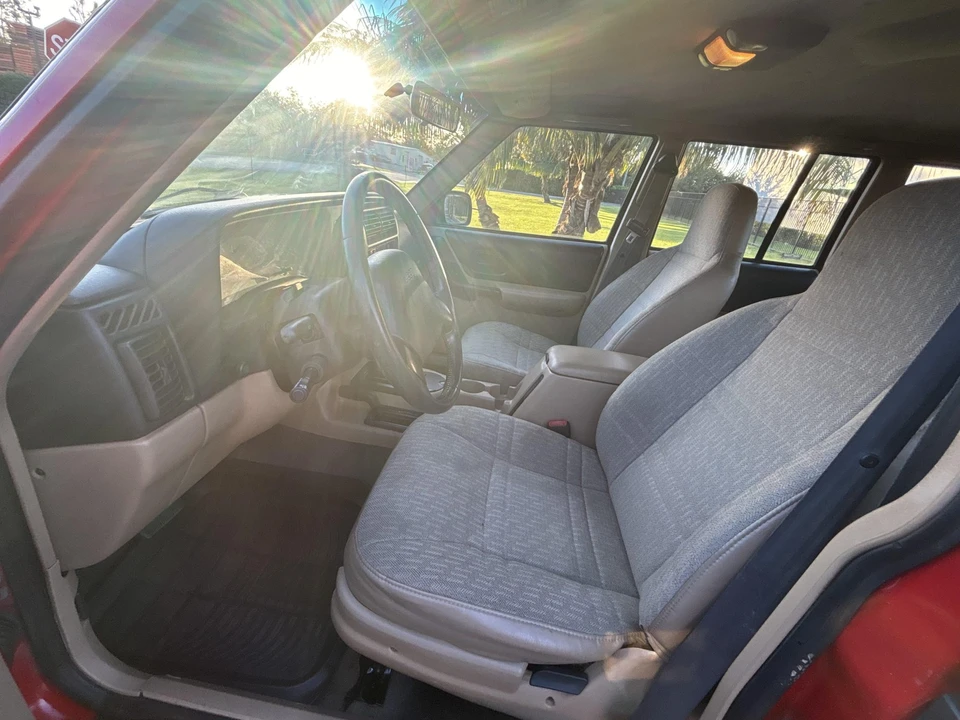 2000 Jeep XJ Cherokee - Image 31 of 31