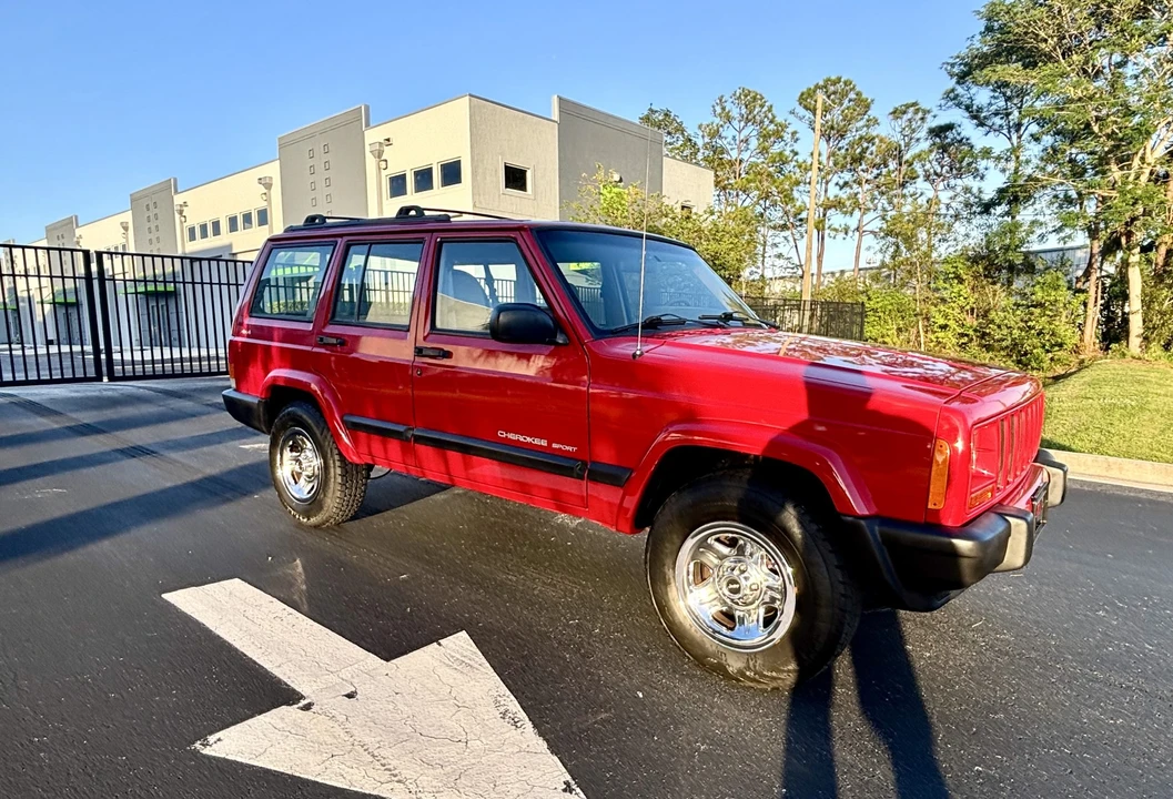 2000 Jeep XJ Cherokee - Image 13 of 31