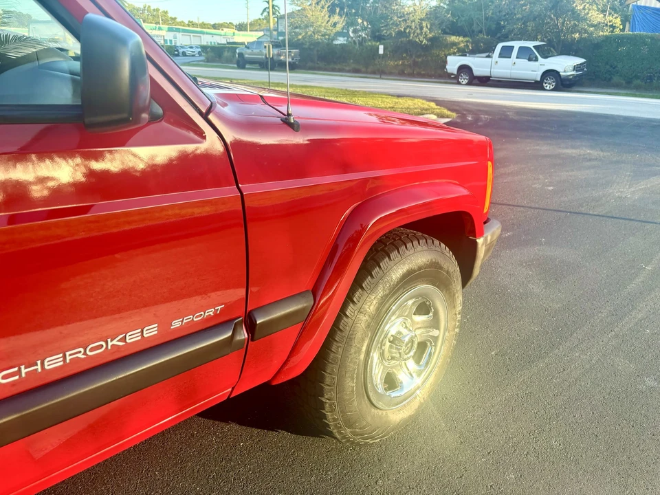 2000 Jeep XJ Cherokee - Image 19 of 31