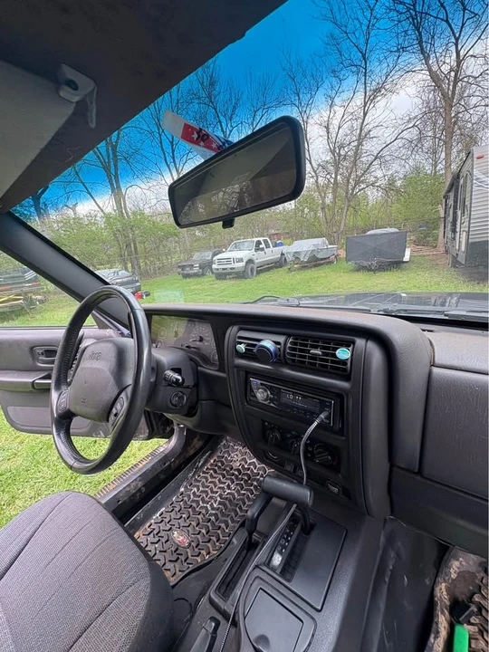 2000 Jeep XJ Cherokee - Image 11 of 11