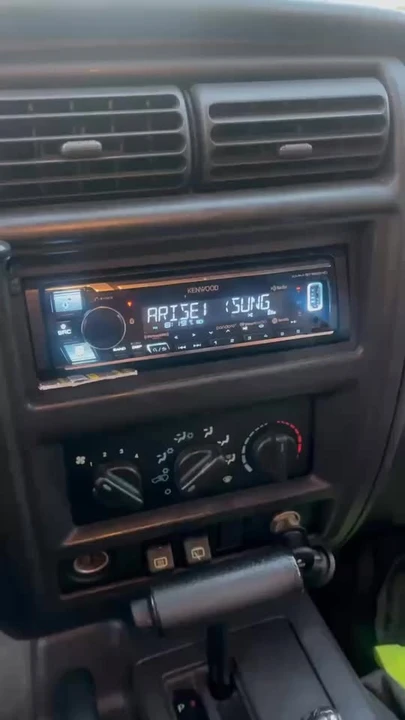 2000 Jeep XJ Cherokee - Image 3 of 3