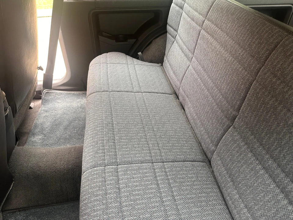 2000 Jeep XJ Cherokee - Image 27 of 31