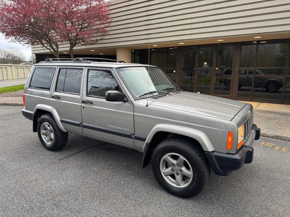 2000 Jeep XJ Cherokee - Image 28 of 31