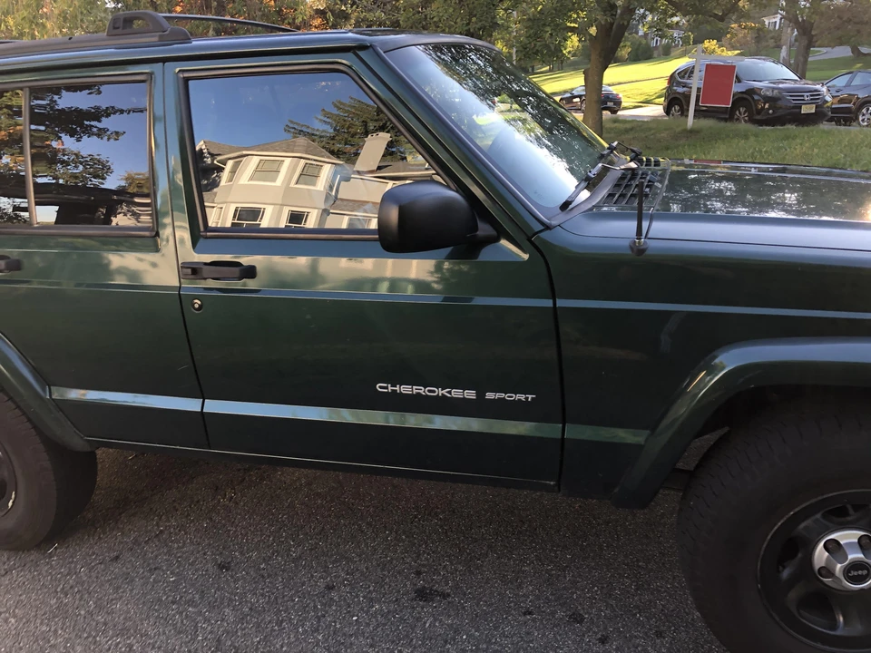 2000 Jeep XJ Cherokee - Image 19 of 23